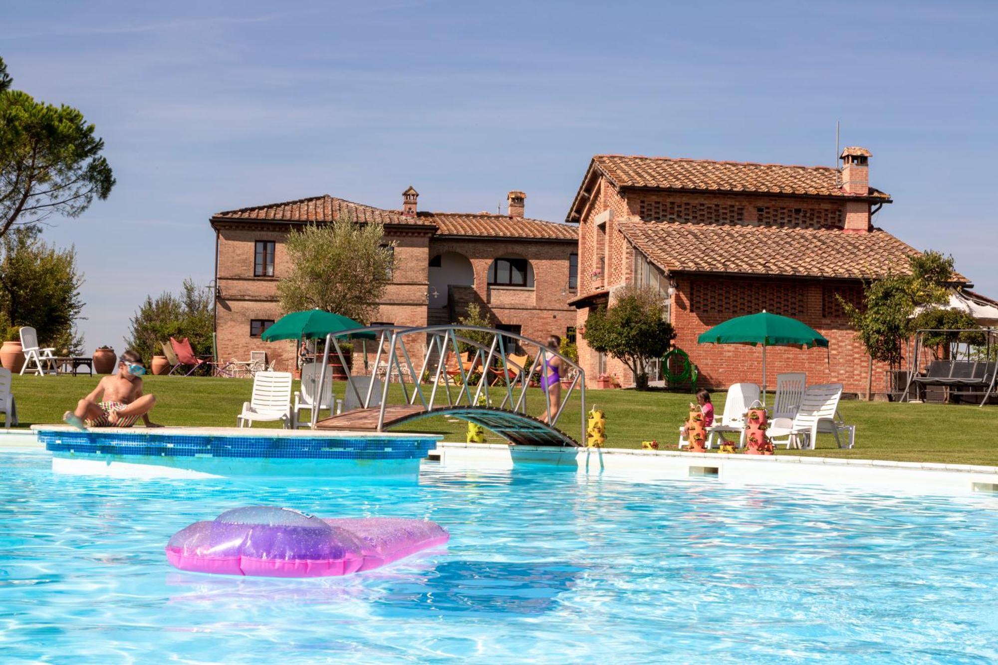 Casavacanze Vesta Isola d'Arbia Екстериор снимка