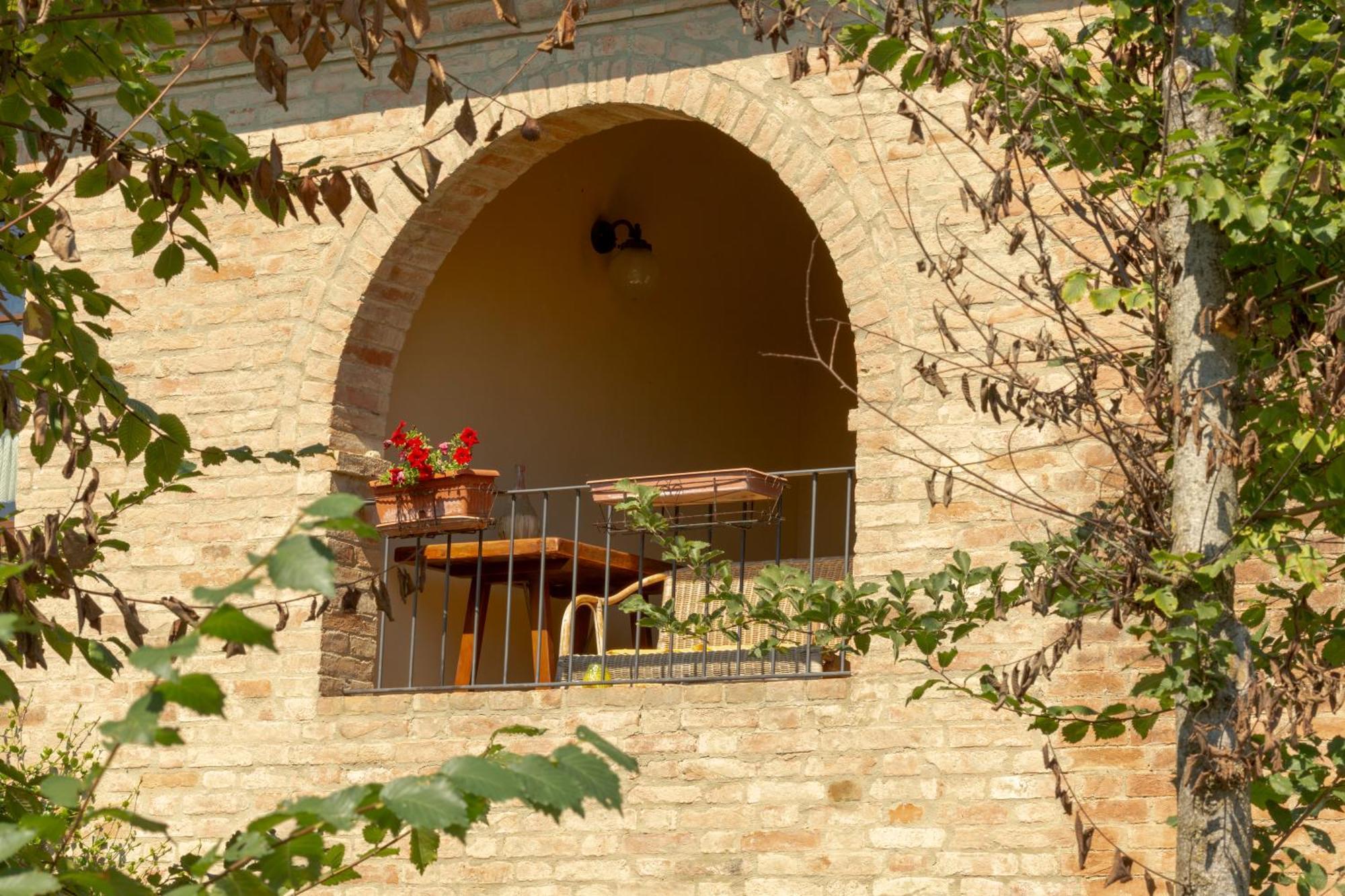 Casavacanze Vesta Isola d'Arbia Екстериор снимка